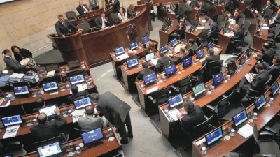 ¿Marcha laboral o mini reelección?